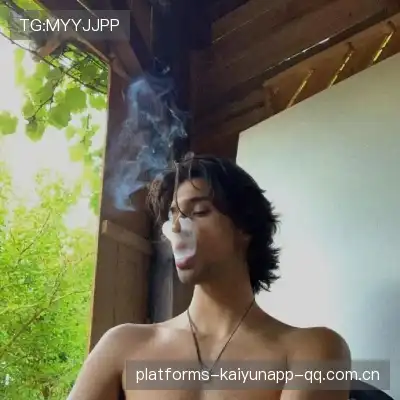 卫菡杉
